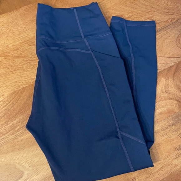 Oasis High-Wasted Pocket Capri - Picture 1 of 4